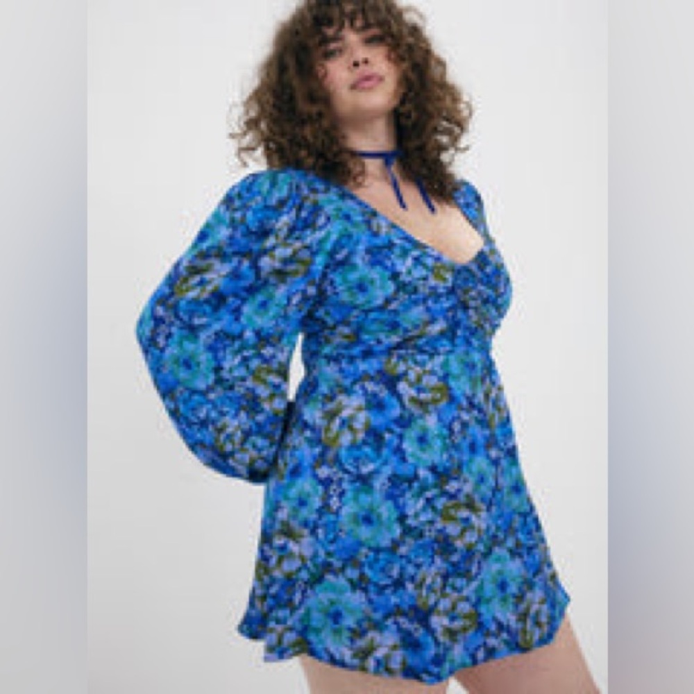 Super cute mini 👗